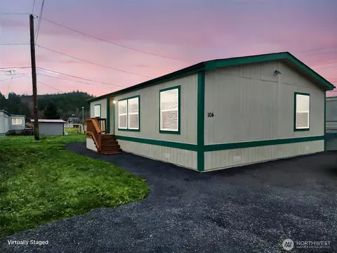 104 Francis Ln, Centralia, WA 98531