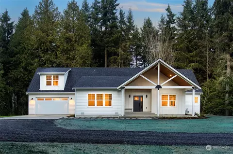 22086 Dewberry Rd NE, Indianola, WA 98342