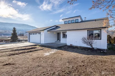 3125 Conarty Rd, Malaga, WA 98828