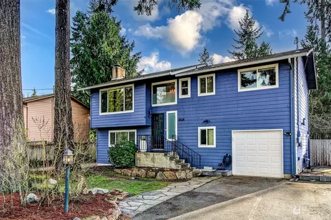 8028 218th St SW, Edmonds, WA 98026