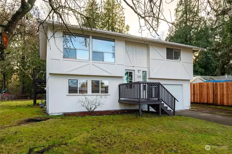 1315 Deer Creek Dr, Ferndale, WA 98248