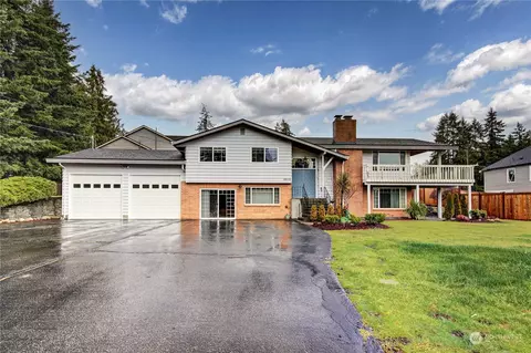 5040 Knute Anderson Rd NW, Silverdale, WA 98383