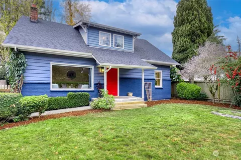 18319 Ashworth Ave N, Shoreline, WA 98133