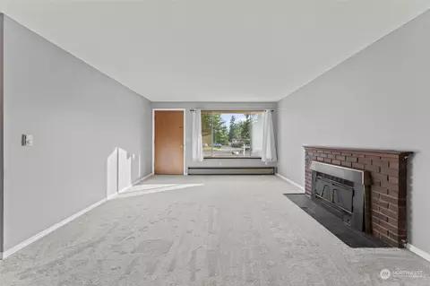 22302 W 2nd Ave, Bothell, WA 98021 photo 6