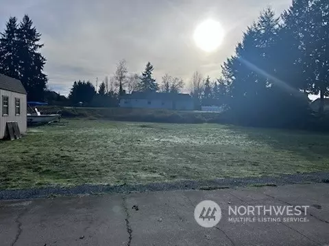 408 Leber St NE, Orting, WA 98360 photo 3