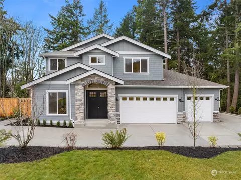 11372 SE 82nd St, Newcastle, WA 98056