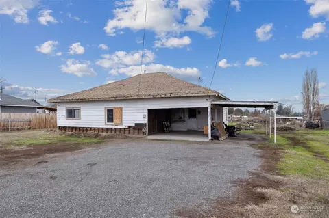 430 Wilson Hwy, Grandview, WA 98930