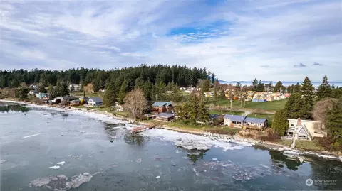 11684 Scott Rd, Bow, WA 98232