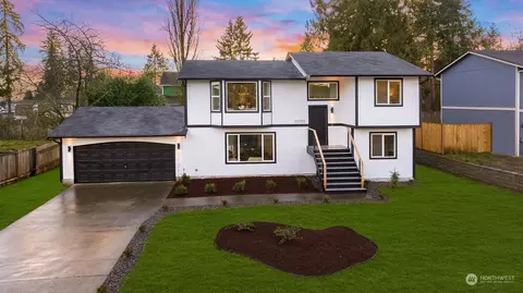 22202 129th St E, Bonney Lake, WA 98391