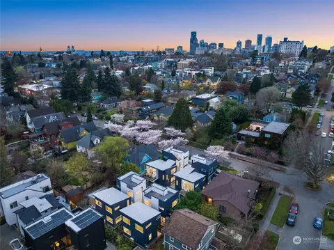1472 B 21st Ave, Seattle, WA 98122
