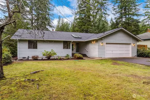 1111 E Vine Maple Ln, Union, WA 98592