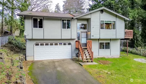 111 NE Rainier Pl S, Belfair, WA 98528