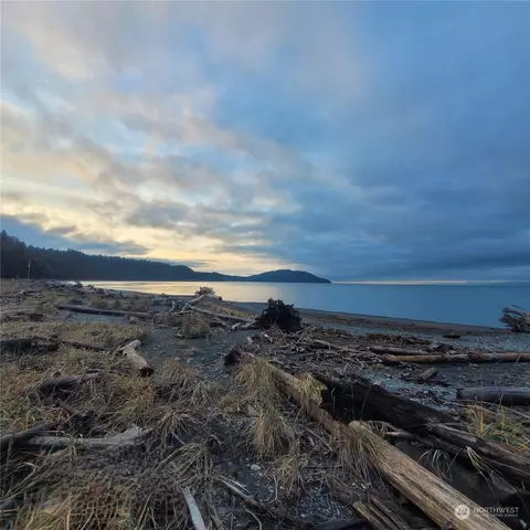 2372 Place Rd, Port Angeles, WA 98363