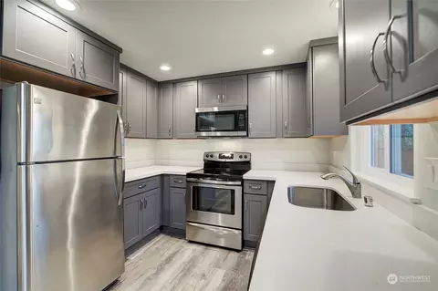 Kitchen - 8813 9th Pl W, Everett, WA 98204 photo 2 of 2