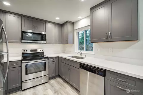 Kitchen - 8813 9th Pl W, Everett, WA 98204 photo 1 of 2