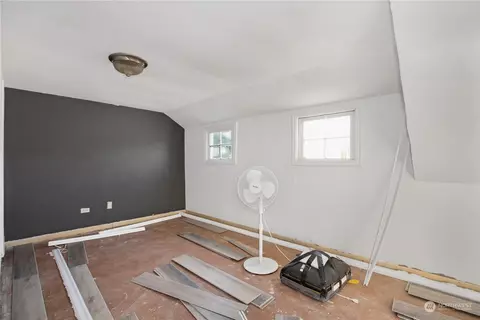 Bedroom - 14611 E State Route 162, Orting, WA 98360 photo 4 of 4