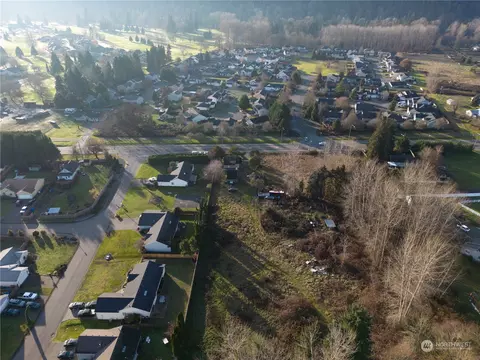View/Area - 14611 E State Route 162, Orting, WA 98360 photo 8 of 15