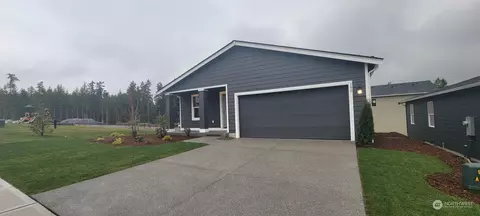 190 NE Belfair Station Dr #14, Belfair, WA 98528