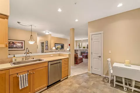 107 164th St SE #2-201, Bothell, WA 98012 photo 16