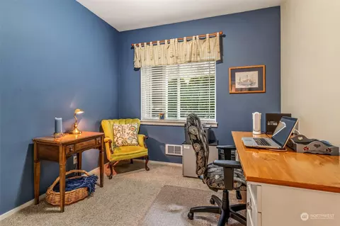 107 164th St SE #2-201, Bothell, WA 98012 photo 24