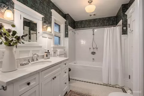 903 16th Ave E, Seattle, WA 98112 photo 29