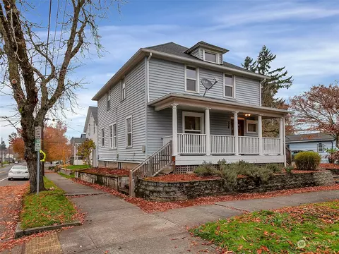 514 W 16th St, Vancouver, WA 98660