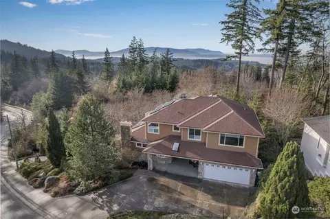 2010 40th St, Bellingham, WA 98229
