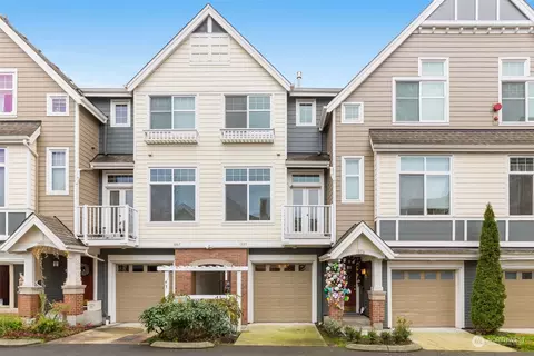 1383 Huckleberry Cir #1383, Issaquah, WA 98029
