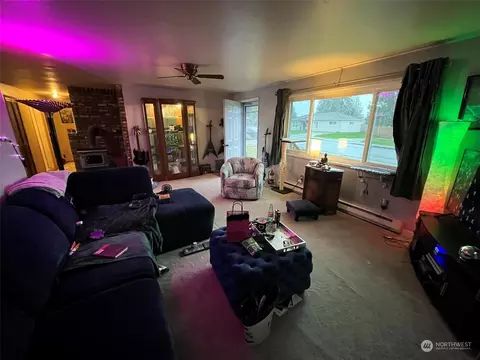 2309 7th St, Everett, WA 98201 photo 4