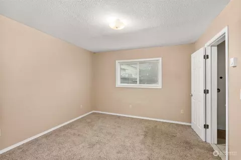 2131 Stuart St, Raymond, WA 98577 photo 9