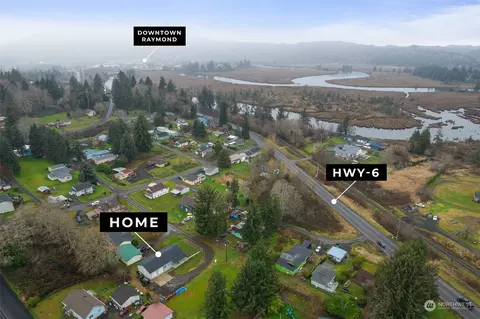 2131 Stuart St, Raymond, WA 98577 photo 3