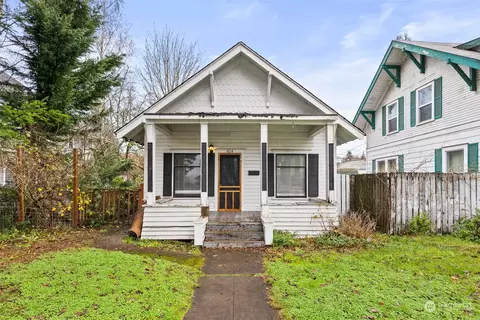 814 N Pearl St, Centralia, WA 98531