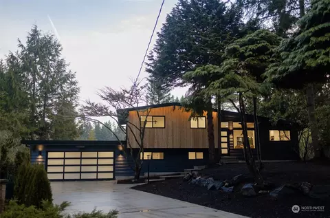 19911 82nd Pl W, Edmonds, WA 98026