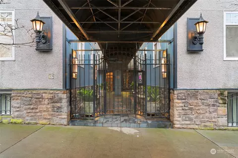 403 Terry Ave #304, Seattle, WA 98104