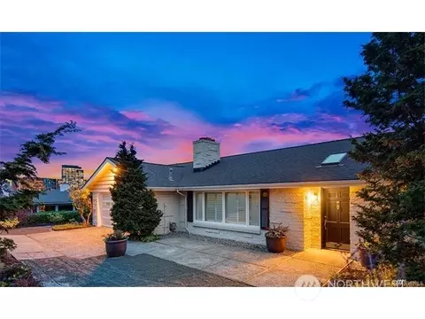 9631 Hilltop Rd, Bellevue, WA 98004