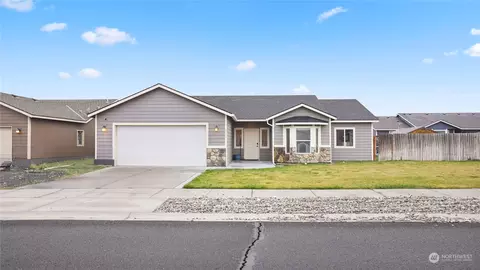 625 N Larkspur Ln, Othello, WA 99344