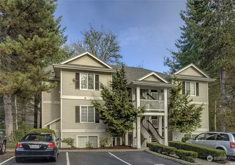 12120 NE 172nd Pl #L102, Bothell, WA 98011
