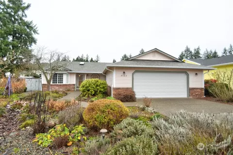 9102 Kelly Ct NE, Lacey, WA 98516