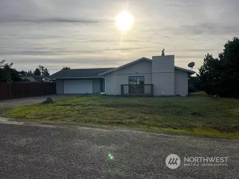 802 346th Pl, Ocean Park, WA 98640