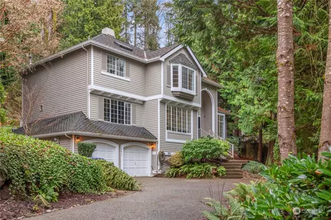 10411 NE 152nd Pl, Bothell, WA 98011