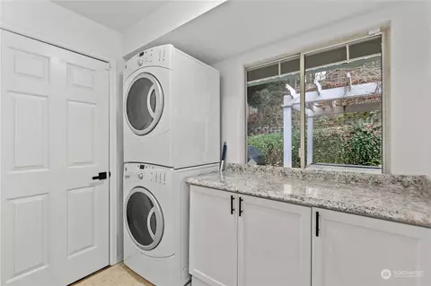 10411 NE 152nd Pl, Bothell, WA 98011 photo 13