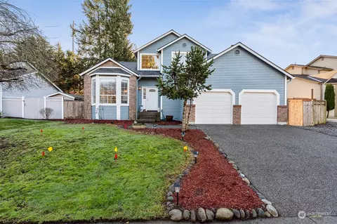 19017 SE 271st St, Covington, WA 98042