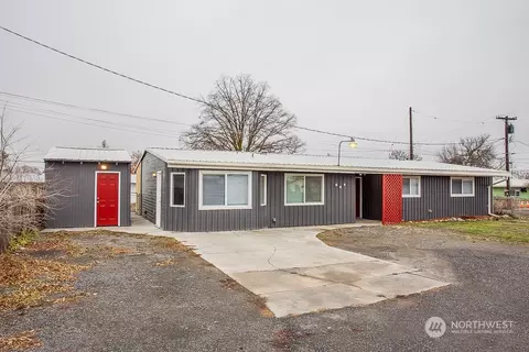 234 Carswell Dr, Moses Lake, WA 98837