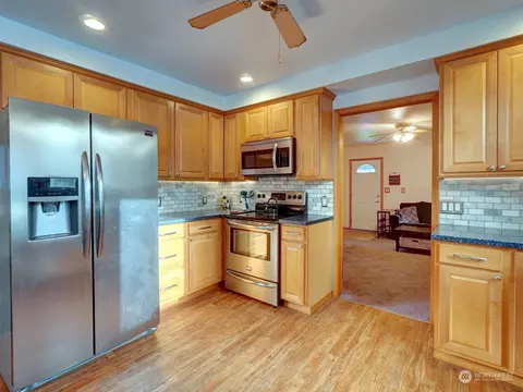 1206 Sumner Ave, Sumner, WA 98390 photo 8