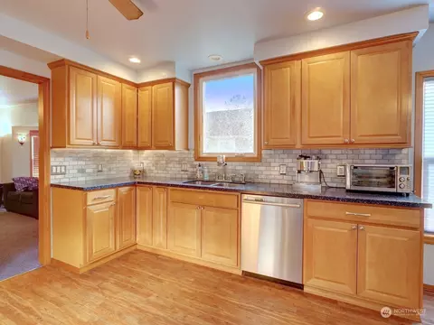 1206 Sumner Ave, Sumner, WA 98390 photo 9