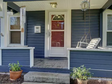 1206 Sumner Ave, Sumner, WA 98390 photo 2