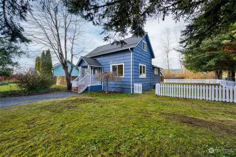 607 E Stanley St, Granite Falls, WA 98252