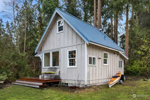 3758 Saratoga Rd, Langley, WA 98260