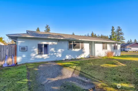 402 California Ave N, Rainier, WA 98576