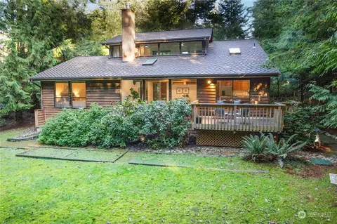 71 Fairbreeze Dr, Port Townsend, WA 98368